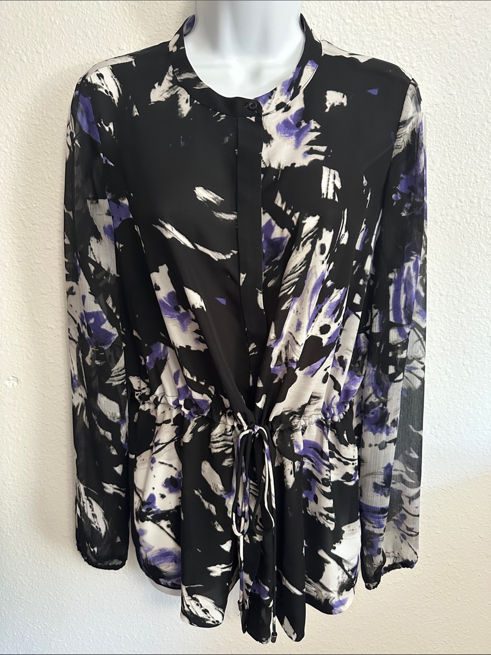 Simply Vera Vera Wang Black, White & Purple Tie-Waist Blouse Size Medium